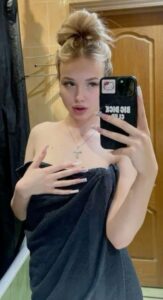 Denizli bayan escort ile yapay ilişkilerin ötesine geçmek