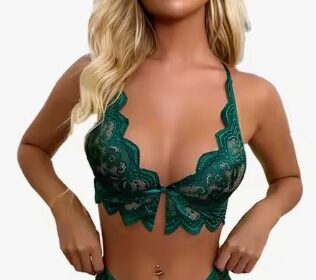 Denizli escort kızlar ile soyunma odasında gizli dokunuşlar